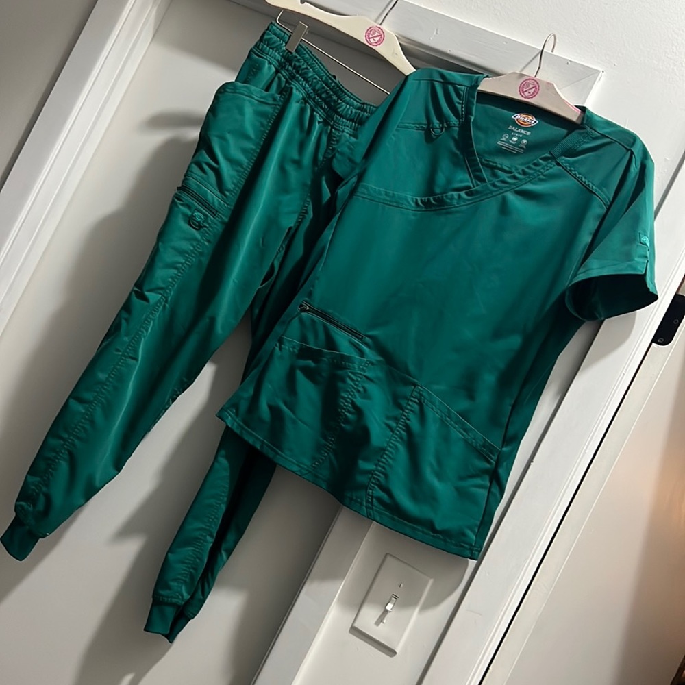 Dickies Balance Scrub Set Sz: L -